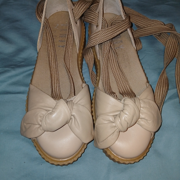 SOLD. OUT - Picture 8 of 11